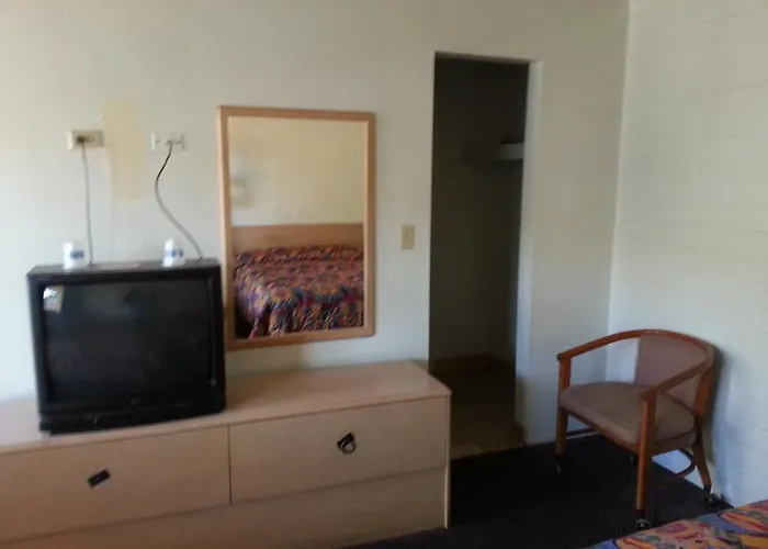 Motel D M 2*